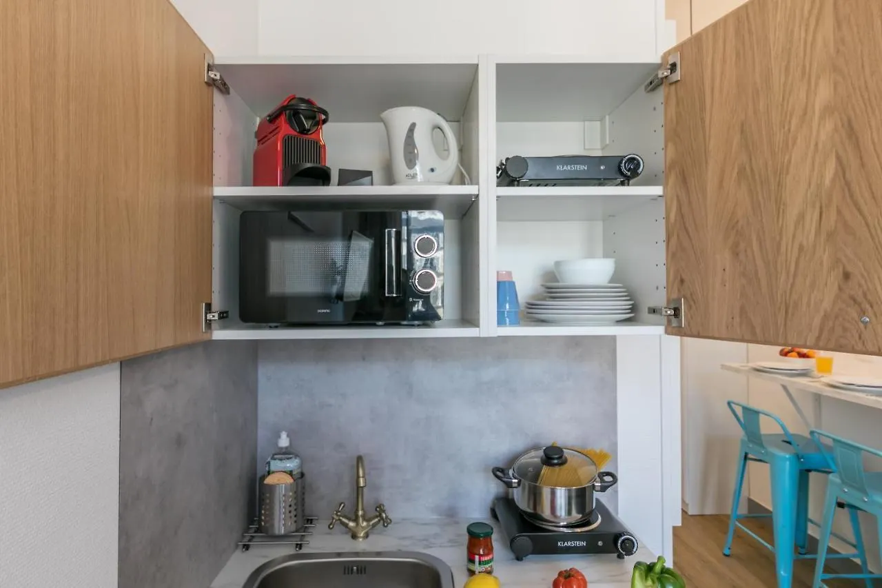 Apartments WS Haussmann - La Fayette Paris 2*,