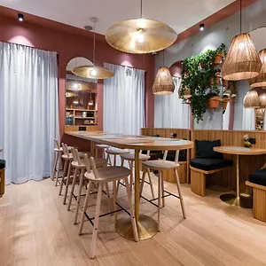 O.lysee Hotel